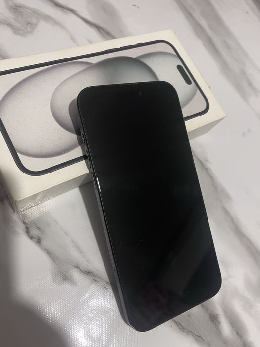 Продам iPhone 15 plus black Titan