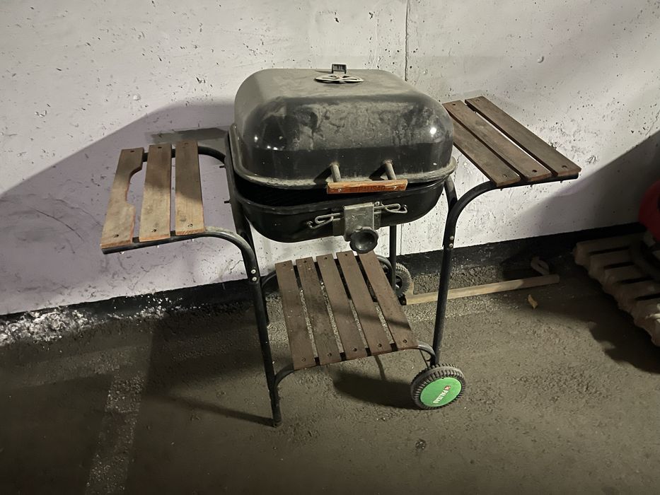 Барбекюшница, мангальница