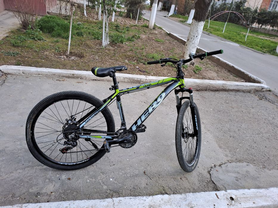 Велосопит сотилади холати зур.