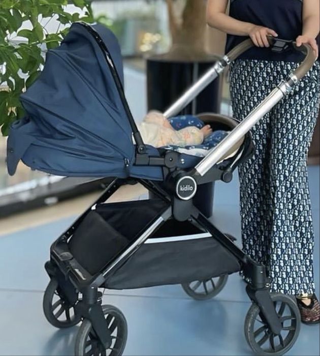 Коляска прогулочная Kidilo D900