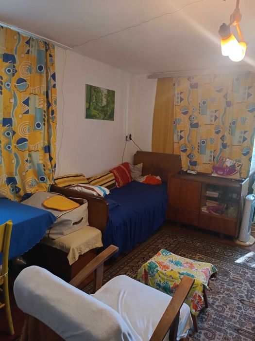 Продава Етаж от къща с.Владая