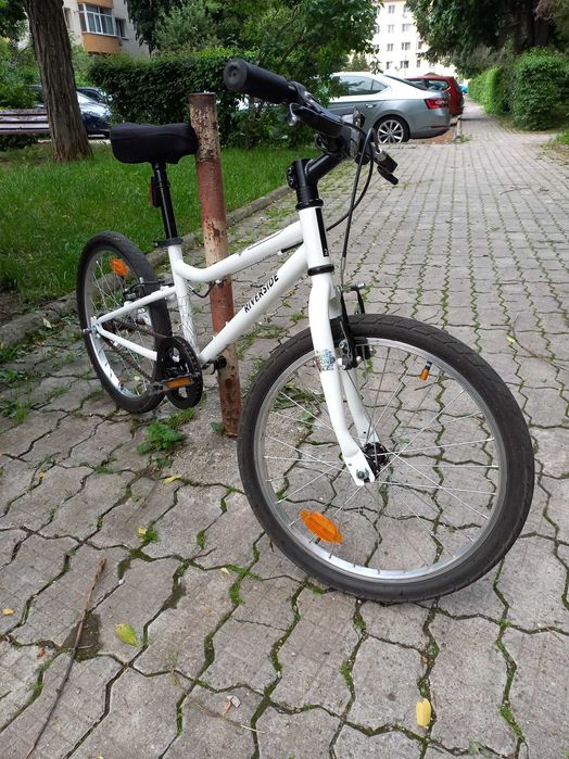 Vând bicicletă 20 "