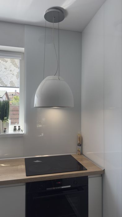 Hota insula Airforce New Moon White 45 cm. Putere de absorbtie 650mc/h