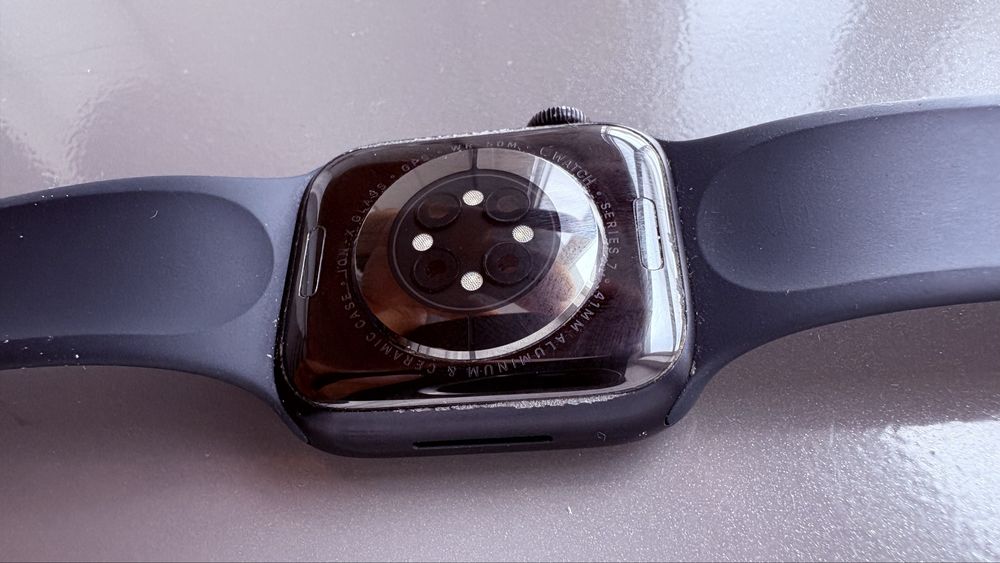 продам Apple watch 7 series 41 m