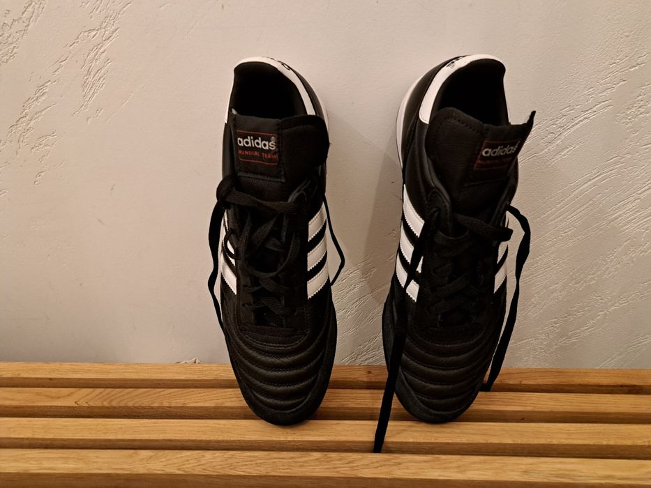 Футболни обувки ADIDAS MUNDIAL TF / номер 43 1/3