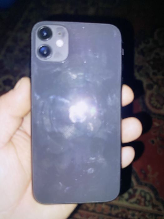 Продам айфон 11 в хорошем состояний
