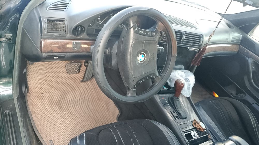 продам БМВ е 38  на ходу