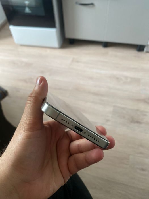 Продам iphone 15 pro max