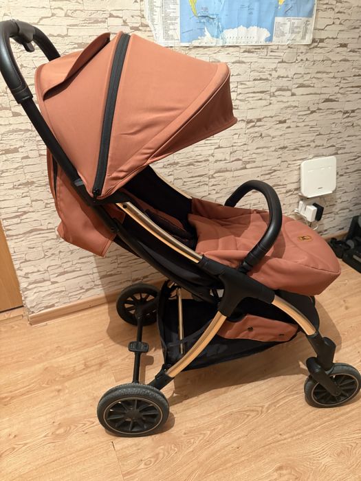 Коляска прогулочная Ining baby