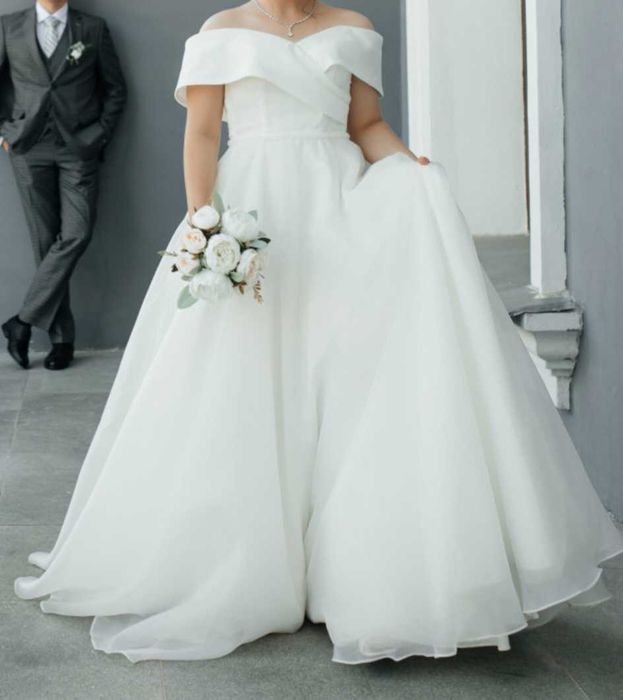 Свадебное платье в идеальном состоянии