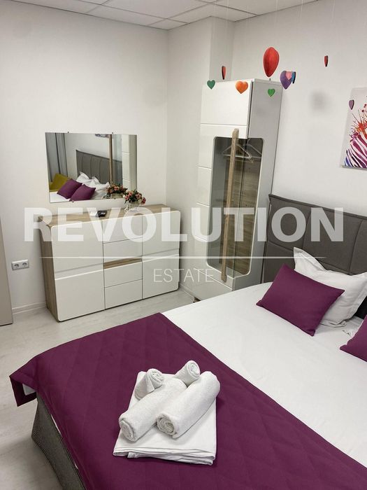 Дава се под наем Многостаен апартамент в Варна, ВИНС - 130 кв.м за 1000 € - Снимка #3