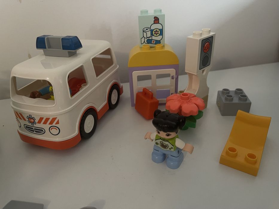 Lego pompieri salvare albine