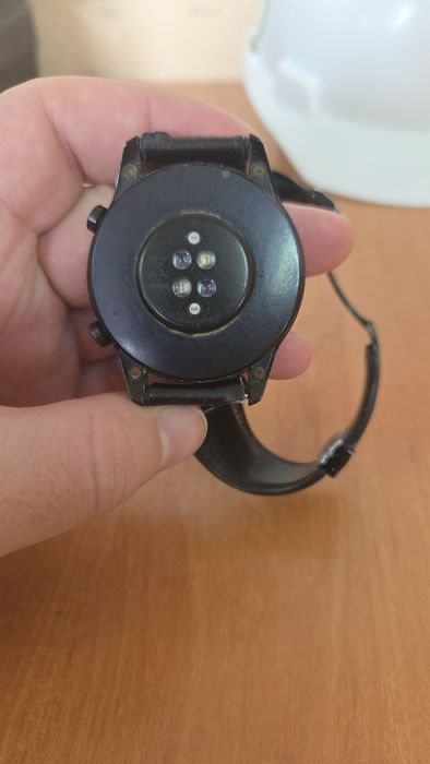 Продам умные часы Huawei Watch GT