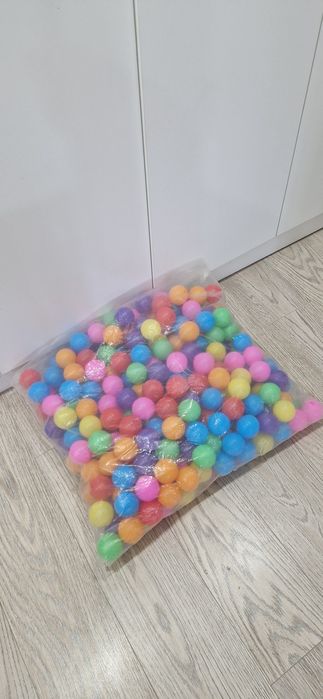 Продам шары для сухого бассейна