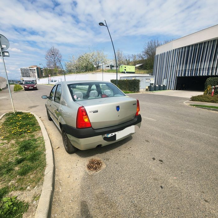 Dacia Logan 2005