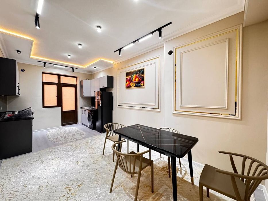 Продаётся 3х комнатная квартира по адресу Рудакий