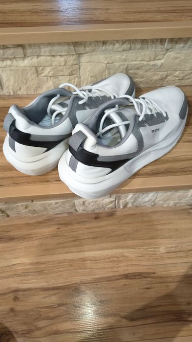 Маратонки PULL & BEAR- 42 номер