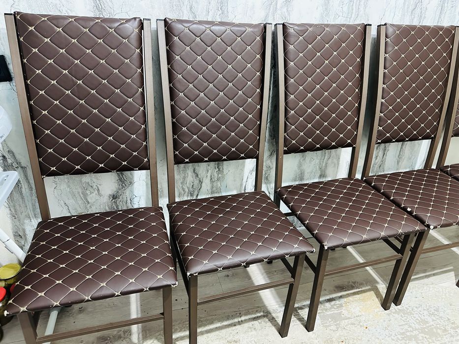 Кухонные стулья.