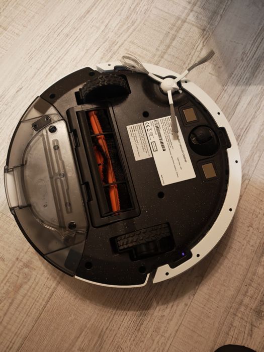 Aspirator Robot Ezviz RE4 Plus impecabil