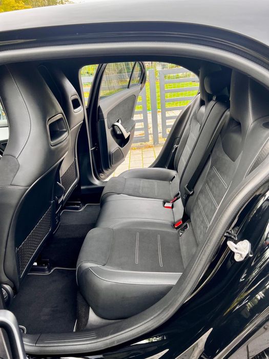 Mercedes Benz A250e Hybrid