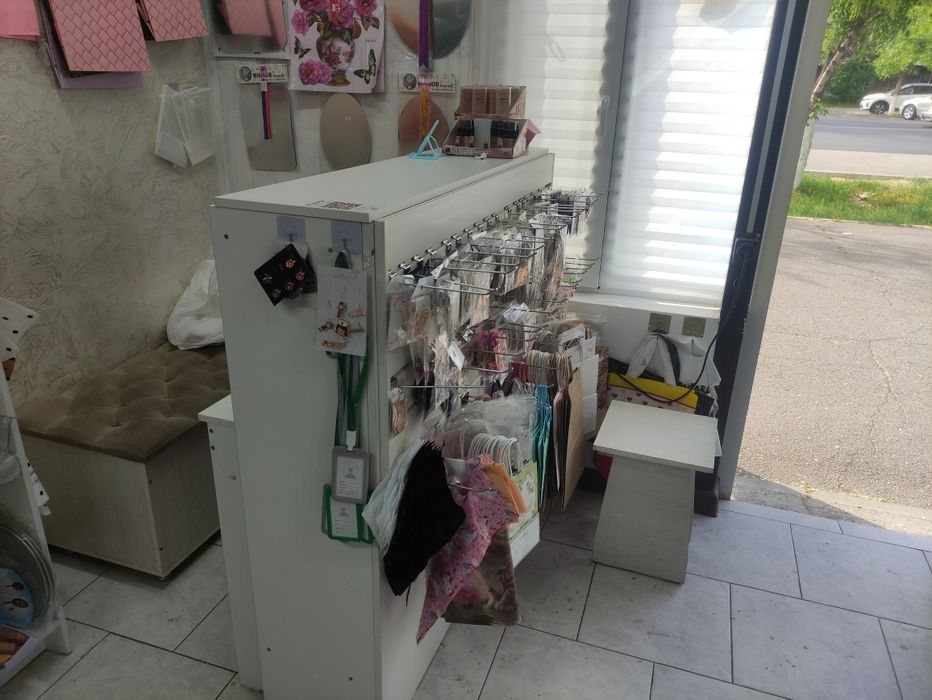 Продам полки, стеллажи