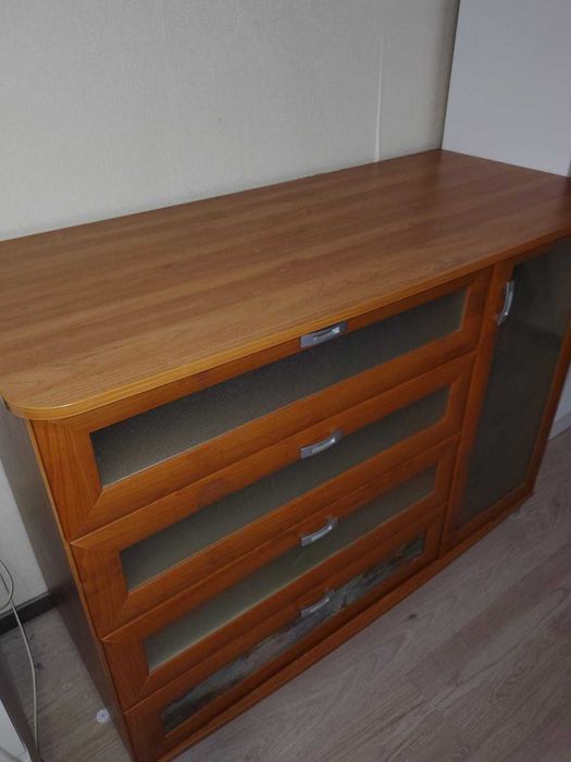 продам комод с тумбами