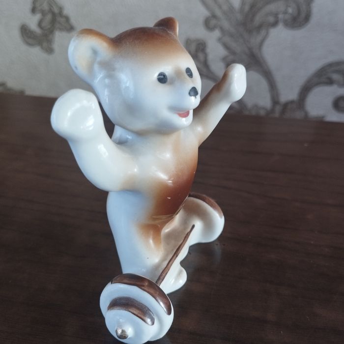 Фигурка мишка со штангой, СССР