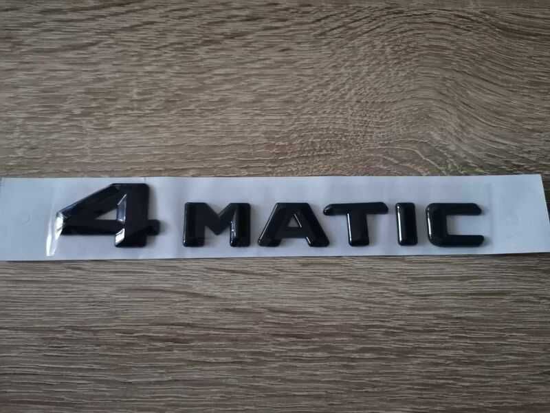 черен надпис Mercedes Benz 4matic