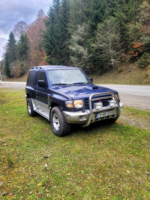 Vând sau dezmembrez Mitsubishi pajero motor 2.8 cutie manuala