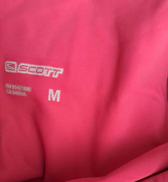 Продавам спортен екип за колоездене Scott