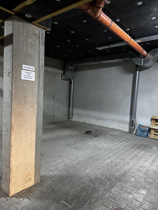 Дава се под наем Гараж / Паркомясто в София, Витоша - 11 кв.м за 86.7 € - Снимка #1