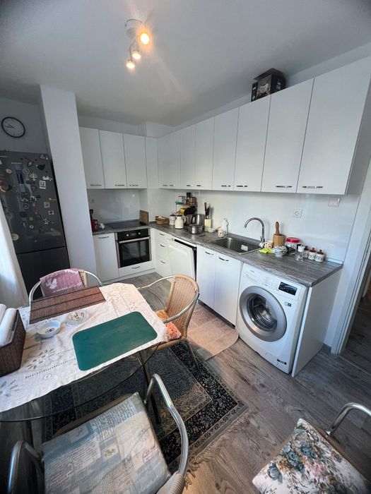 Продава се Тристаен апартамент в Асеновград - 73 кв.м за 1328 €/кв.м - Снимка #1