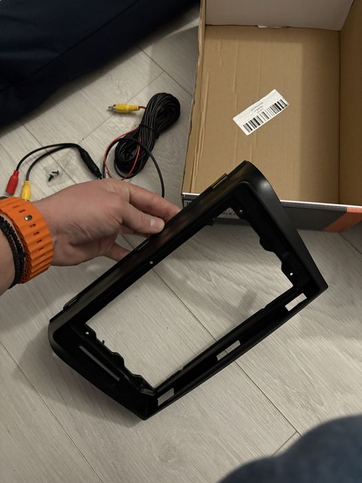 Vand rama navigarie mazda 3 si camera marsarier