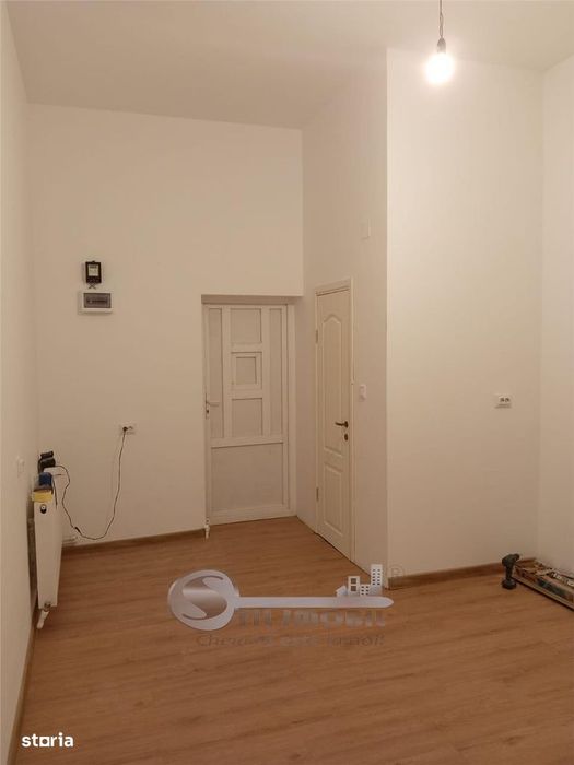 Spatiu comercial, Ultracentral-Tg. Cucu, 20mp, posibilitate extindere