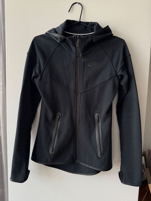 Суитчър Nike Tech Fleece