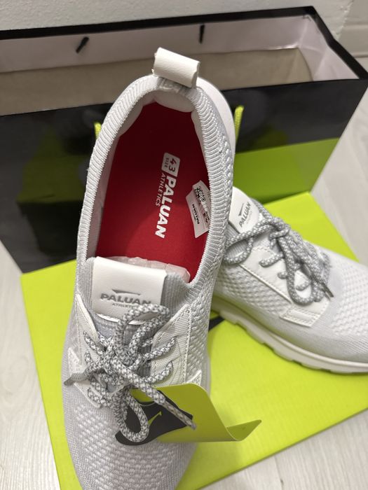 Беговые кроссовки