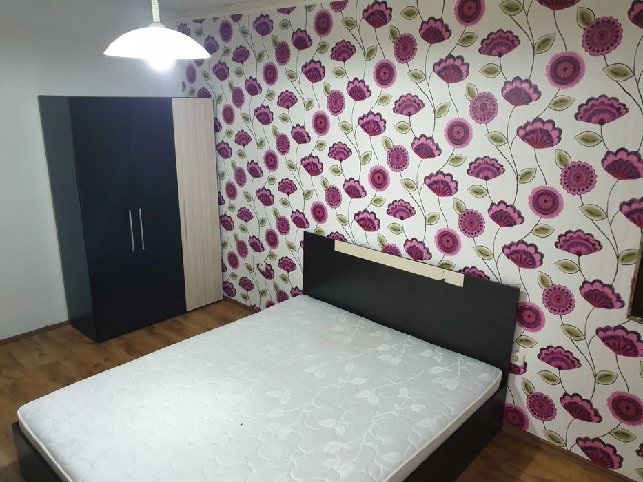 Дава се под наем Двустаен апартамент в Бургас, Изгрев - 70 кв.м за 229.5 € - Снимка #1