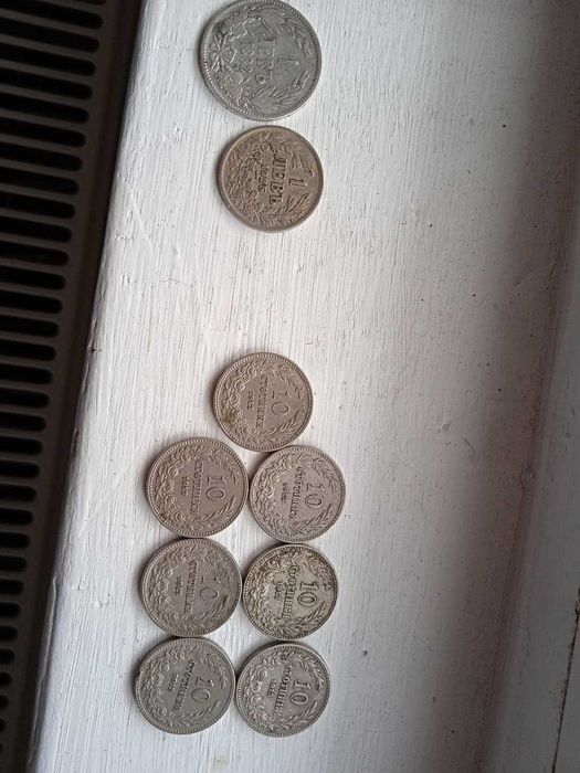 Стари български монети