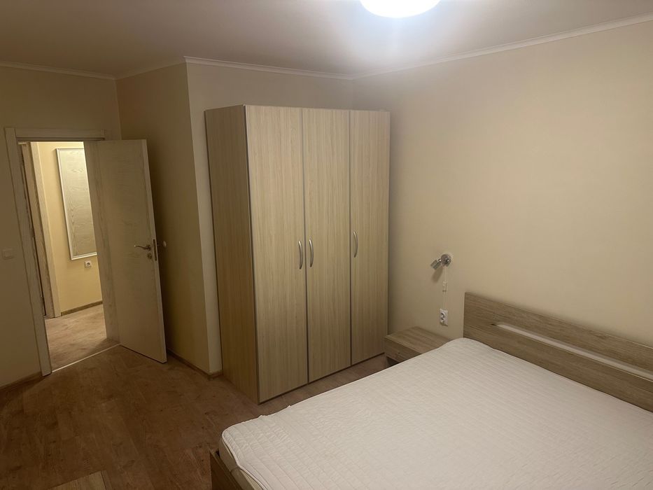 Дава се под наем Тристаен апартамент в Варна, Бриз - 110 кв.м за 102 € - Снимка #9
