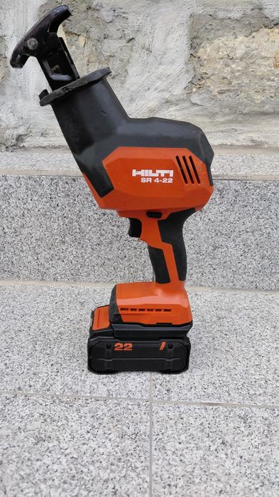 Hilti Винтоверт  и саблен трион Nuron