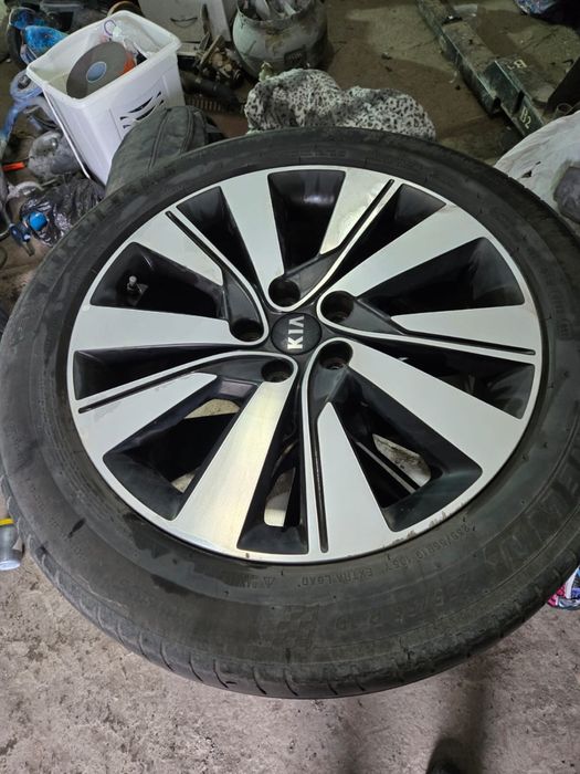 Продам оригинальные диски на киа соренто