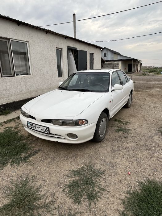 Mitsubishi Galant