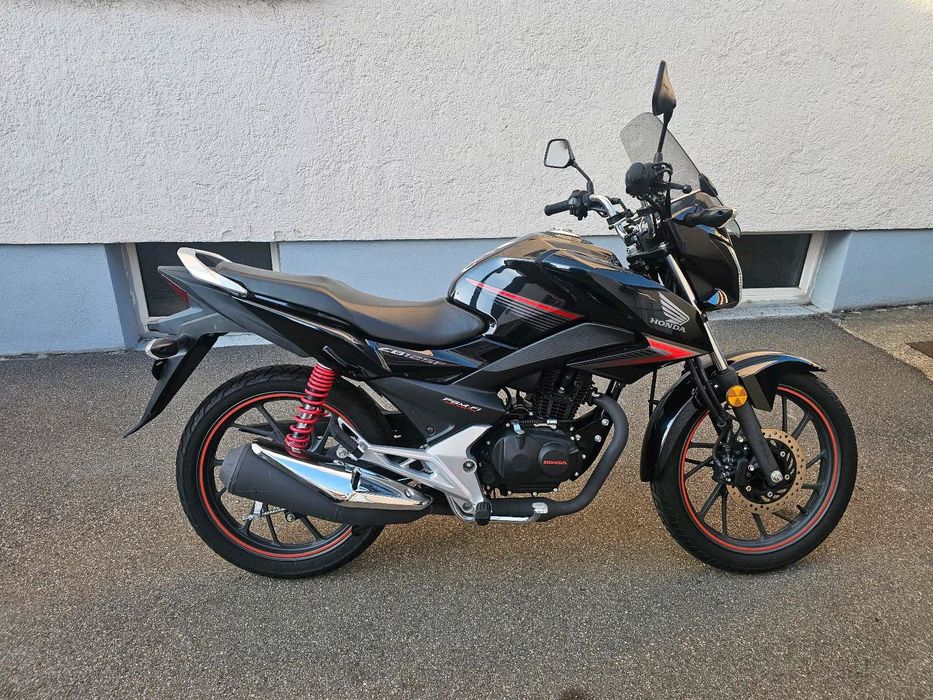 HONDA CB 125F 125R IMPECABILA Imp Germania! ( CBF 16 ani A1 CBR YZF )