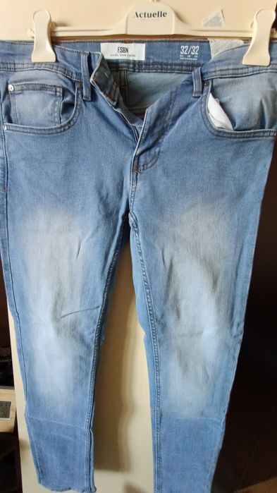 Blugi  albaștri FSBN...