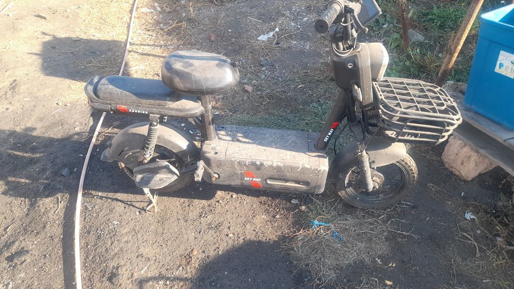 Продам велосипед скутер