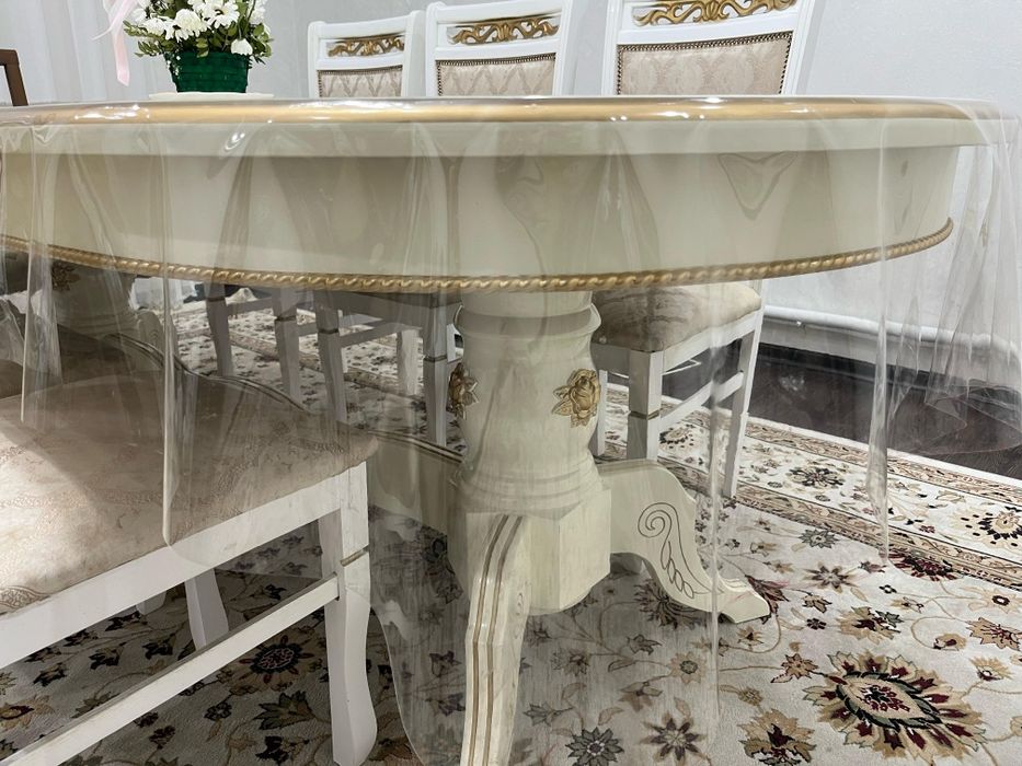 Продам стол, стулья