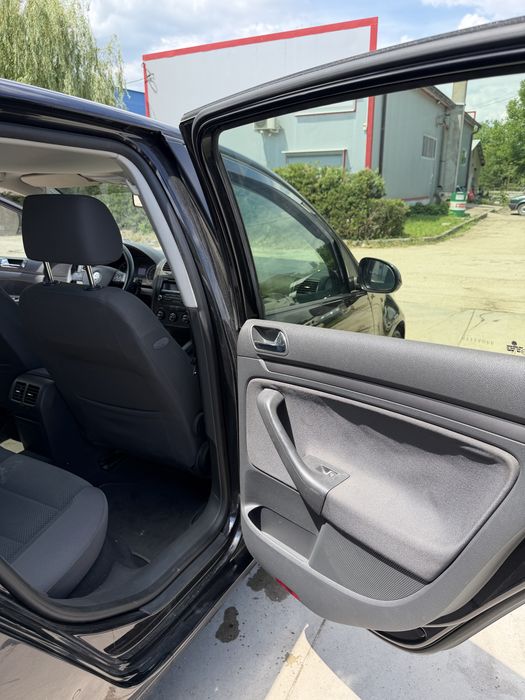 Volkswagen Golf V 1.9TDI 105 DSG
