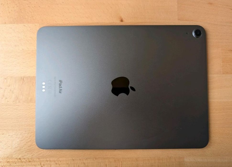 Ipad Air 5 vand sau schimb cu Iphone