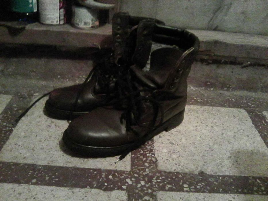 bocanci armata  iarna marime 43 44