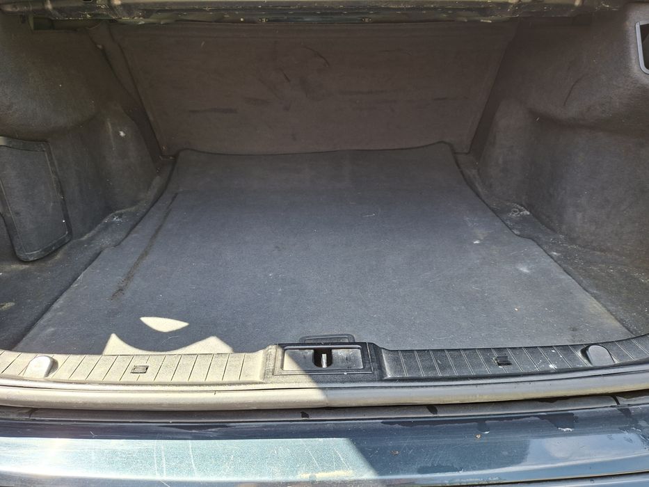 Mercedes w211.220cdi 150k.
